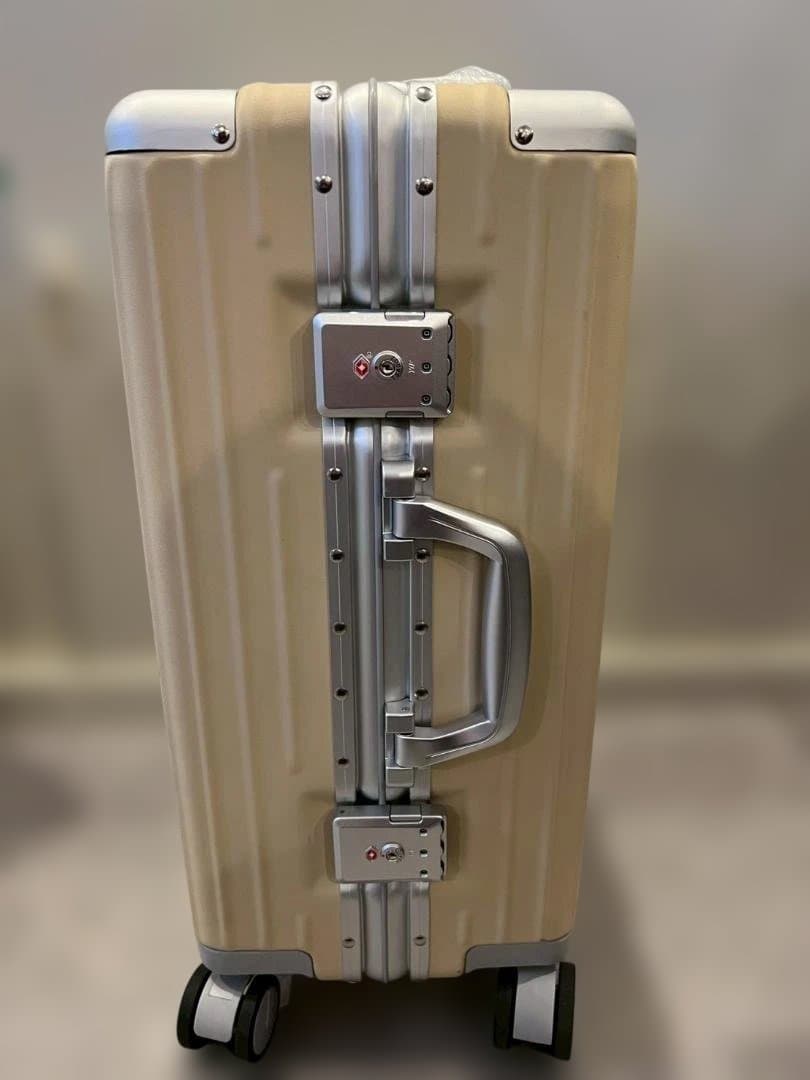 リベティ多機能キャリーケース【ベージュS】B6 TSAロック　静音