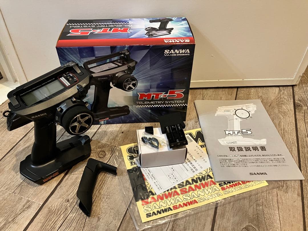 SANWA MT-5 リポバッテリー付属