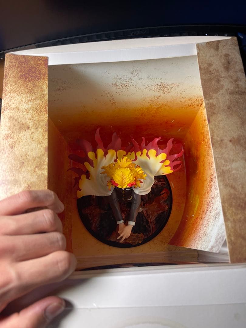 煉獄杏寿郎 フィギュア1/8 ANIPLEX+限定