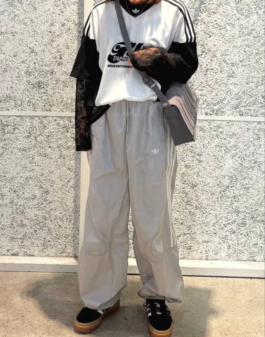 新品L】アディダス アディカラーチームガイスト　オーバーサイズ　トラックパンツ