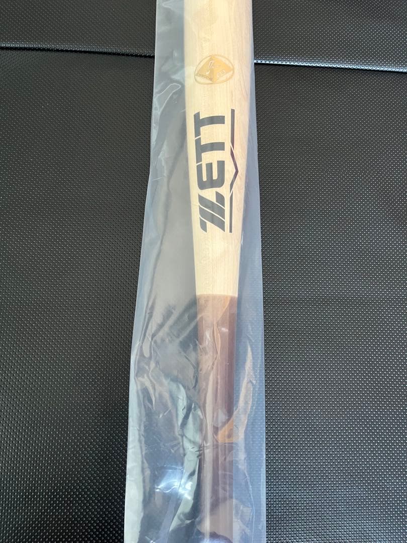 広島カープ　中村奨成 #96　バット NPBマーク 支給品　実使用　【新品】