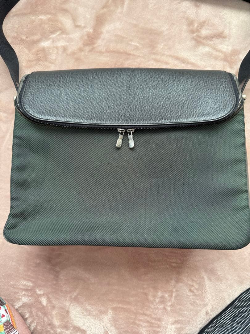 LOUIS VUITTON タイガ タイミール カバン ショルダーバッグ