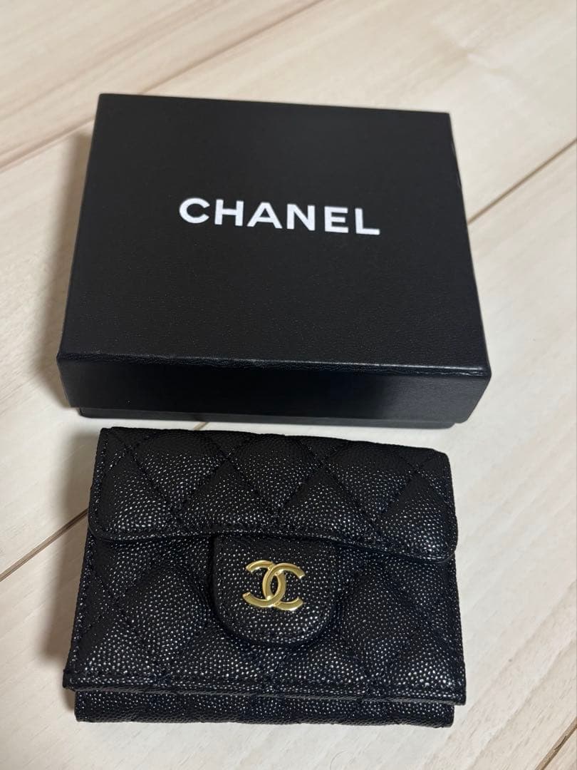 CHANEL ブラック　三つ折り財布