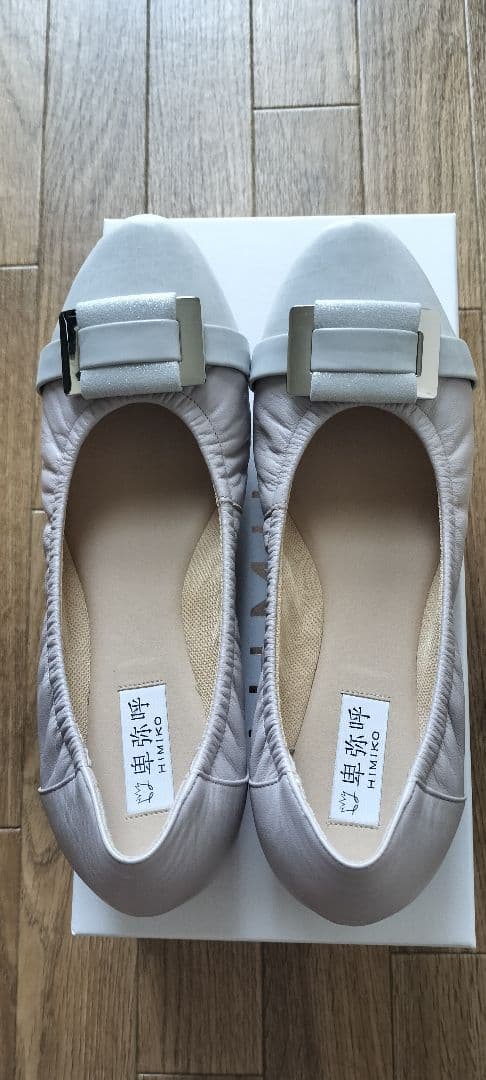 mochiグレー バレエシューズ メタルバックル付き他3点