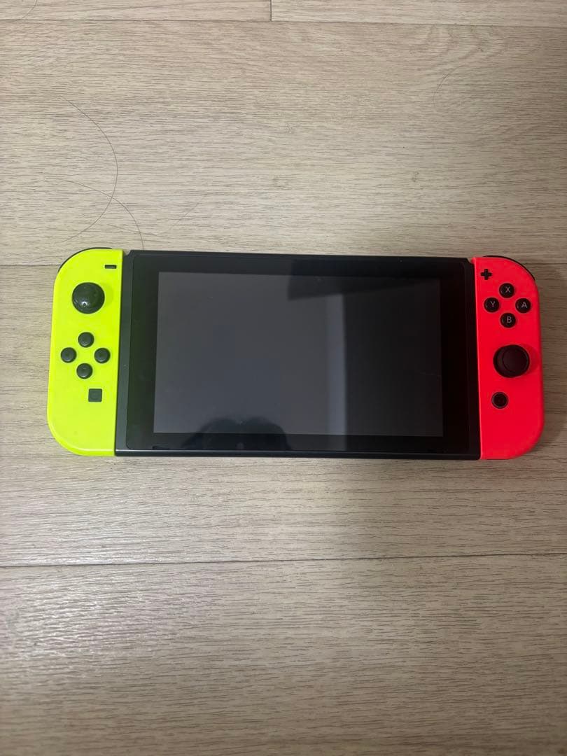 ド*！様 Nintendo Switch 本体 イエロー＆レッド