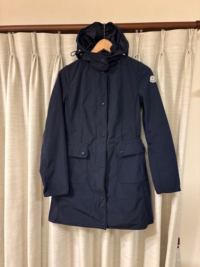 美品　モンクレール　スプリングコート　Chris ネイビー　ナイロン